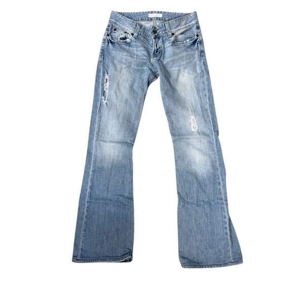 BKE Denim Buckle Womens Sz 27 X 32 Light Wash Bootcut Distressed Jeans￼ - Picture 1 of 9